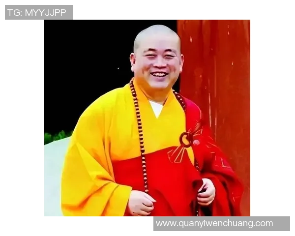 少林寺方丈赠送足球明星定制法衣传递武术与体育的融合精神