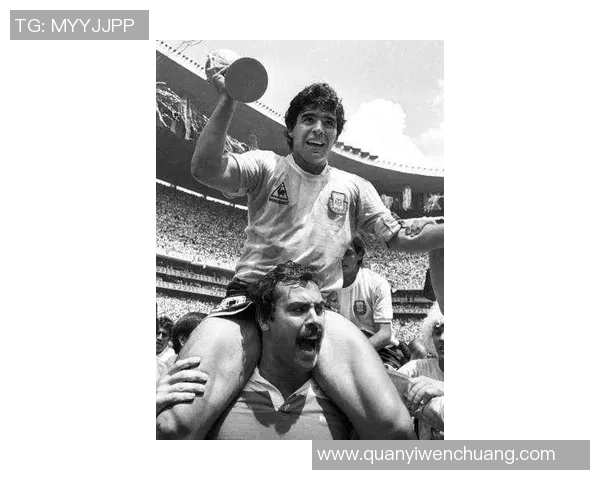 民国时期足球明星的传奇故事与时代背景探寻